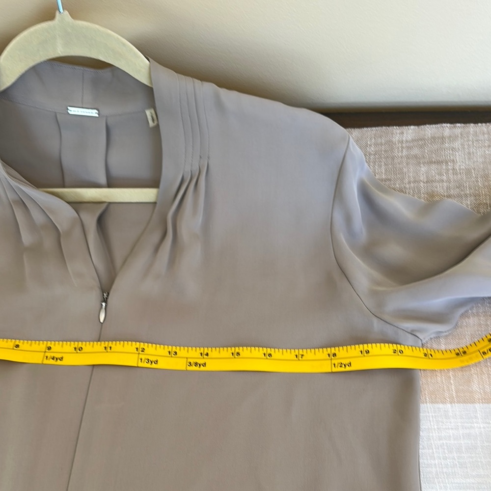 Elie Tahari Gray Mandarin Collar Blouse Size M - Picture 4 of 7